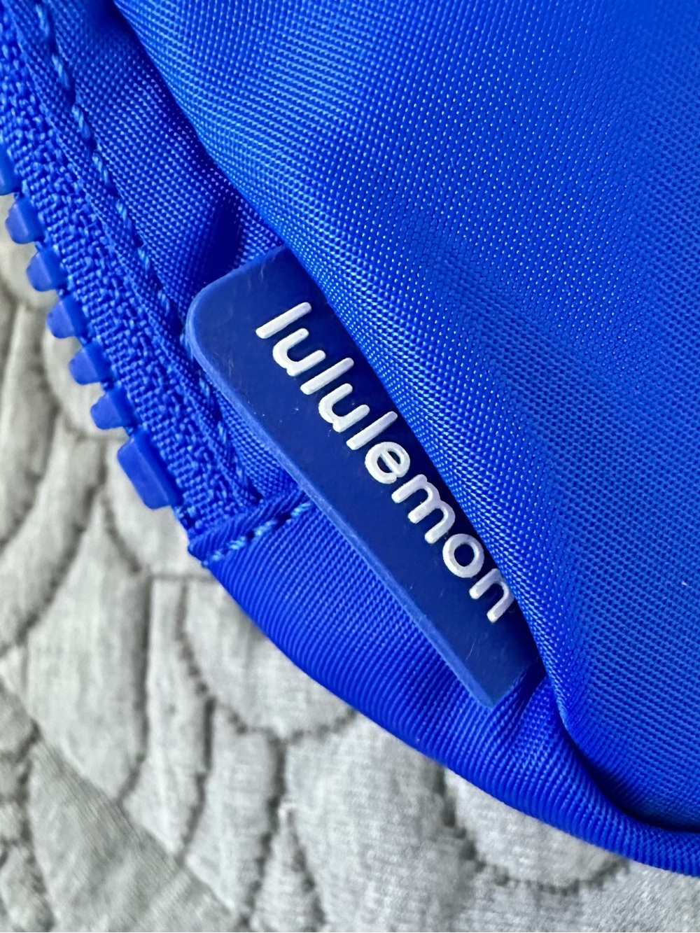 NWOTđź’™Lululemon Everywhere Belt Bag 1L Blue - Picture 4 of 8